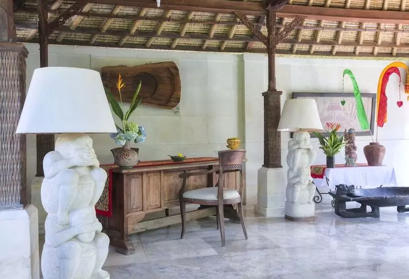 酒店 Royal Villa Jepun