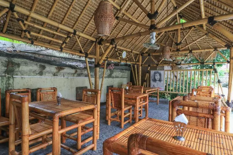 Отель Senggigi Cottages Lombok