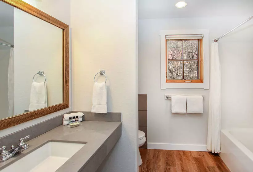 Hotel The Angler Inn