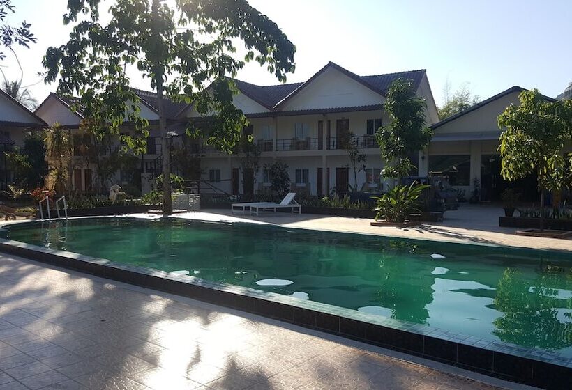 فندق Vang Vieng Sunrise View Resort