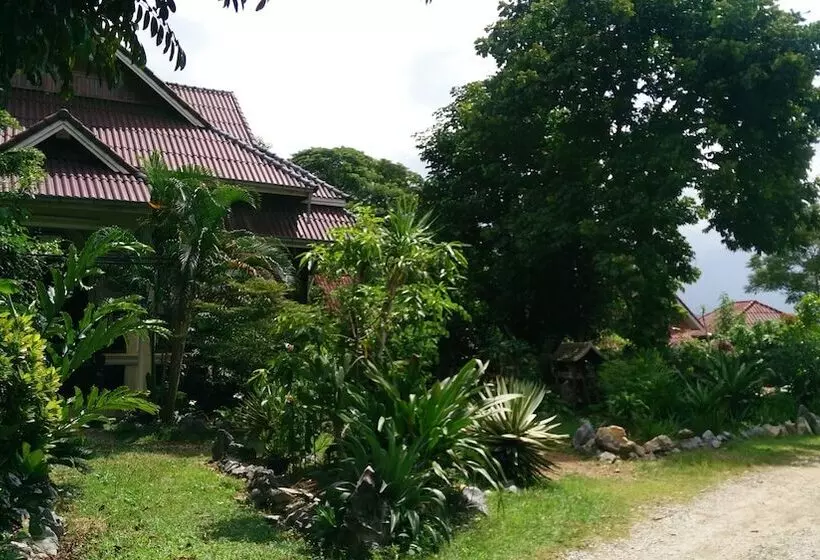 בית מלון כפרי Vang Vieng Sunrise View Resort