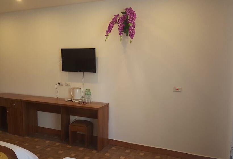 فندق Vang Vieng Sunrise View Resort