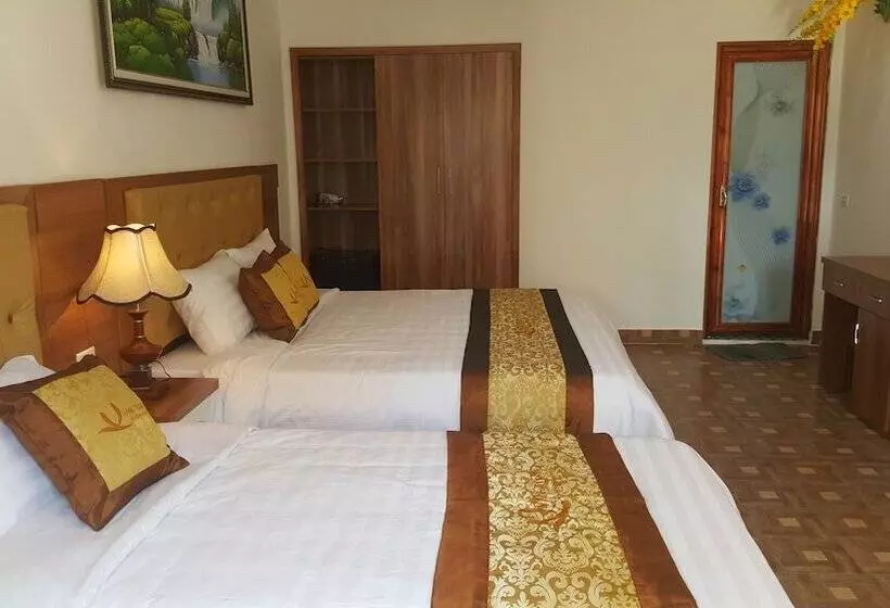 בית מלון כפרי Vang Vieng Sunrise View Resort