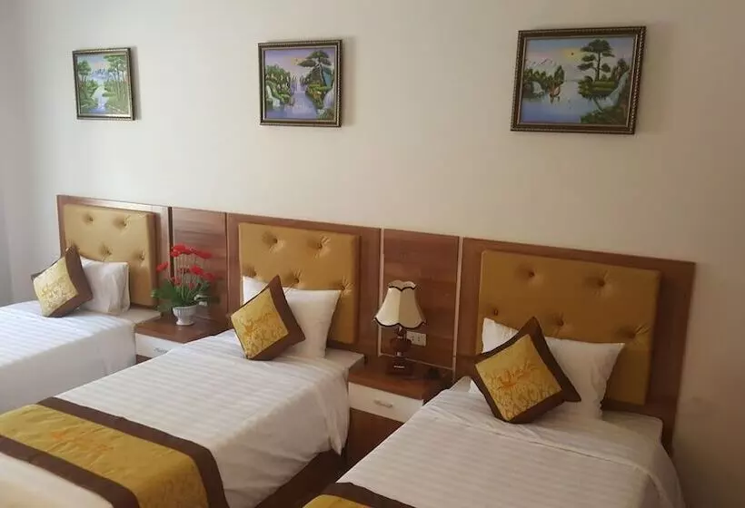 בית מלון כפרי Vang Vieng Sunrise View Resort