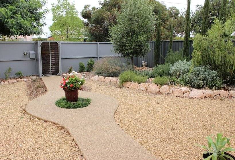 Indulge Homes   77 Olive