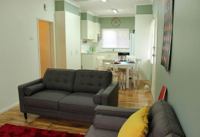 Indulge Homes   77 Olive