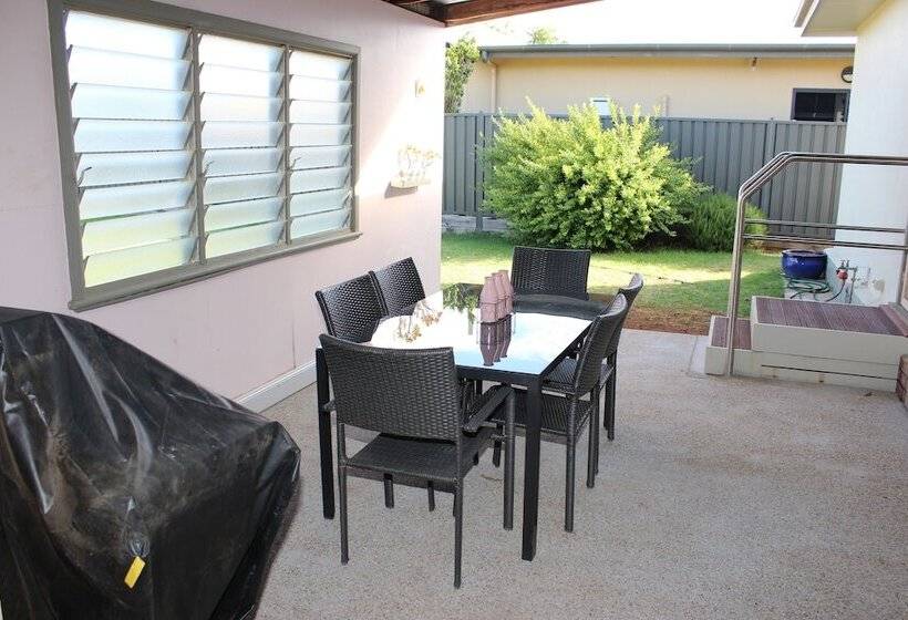 Indulge Homes   77 Olive