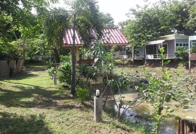 پانسیون At Home Sukhothai