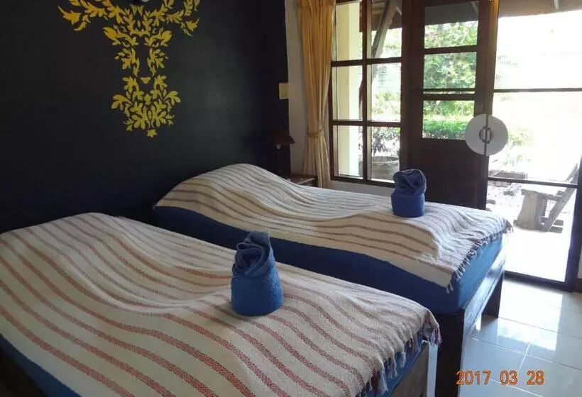 پانسیون At Home Sukhothai