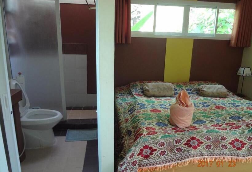 Пансион At Home Sukhothai