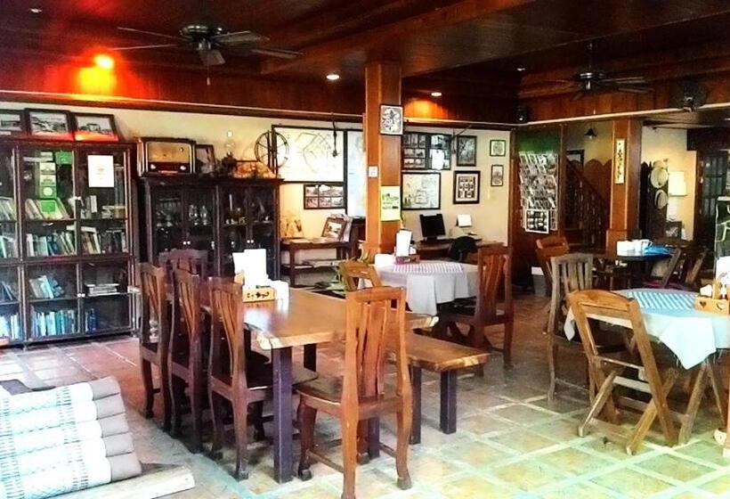 Пансион At Home Sukhothai