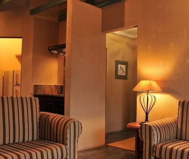 膳宿费 Sunset Manor