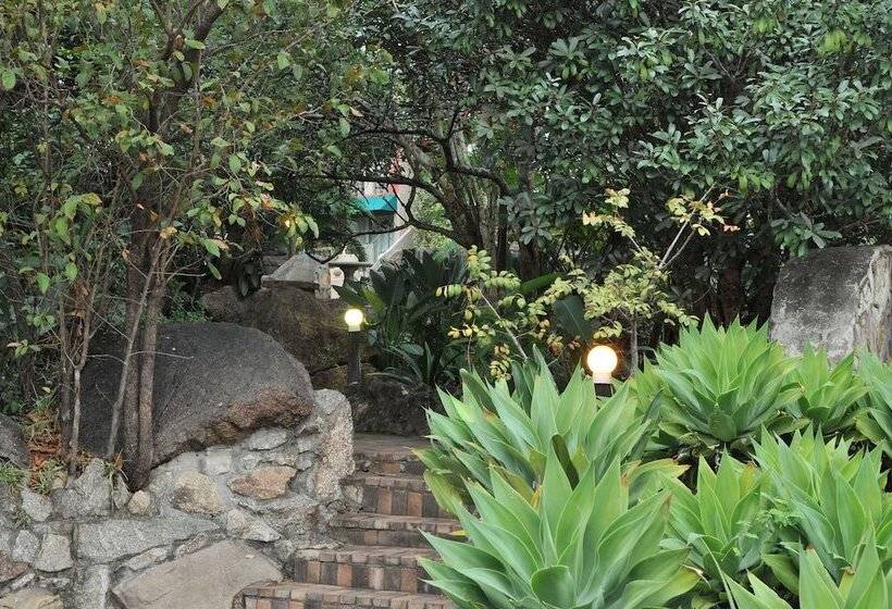 פנסיון Sunset Manor