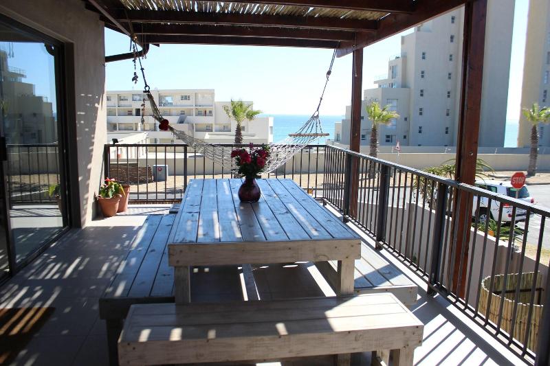 הוסטל @ Rosie S