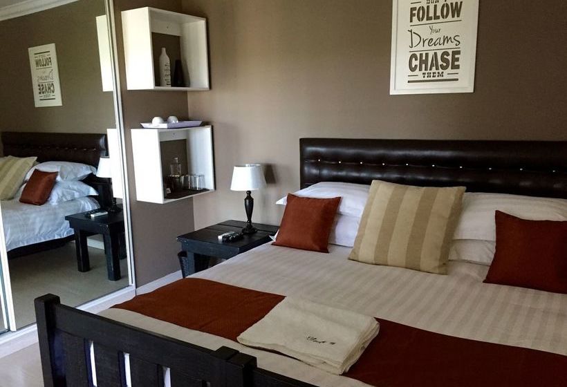 تختخواب و صبحانه Cloud 9 On George Randall Drive