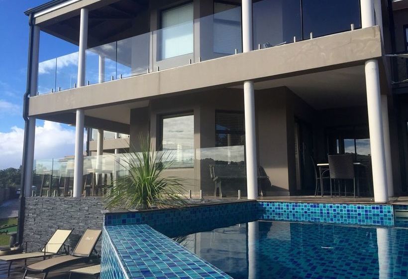 تختخواب و صبحانه Cloud 9 On George Randall Drive