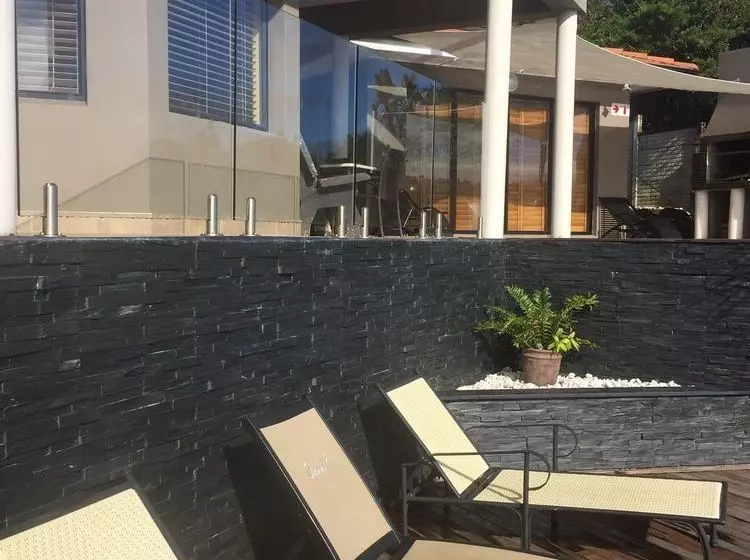 Bed and Breakfast Cloud 9 On George Randall Drive