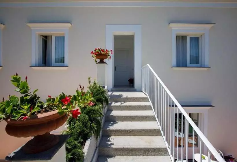 Aamiaismajoitus (B&B) Villa Don Camillo