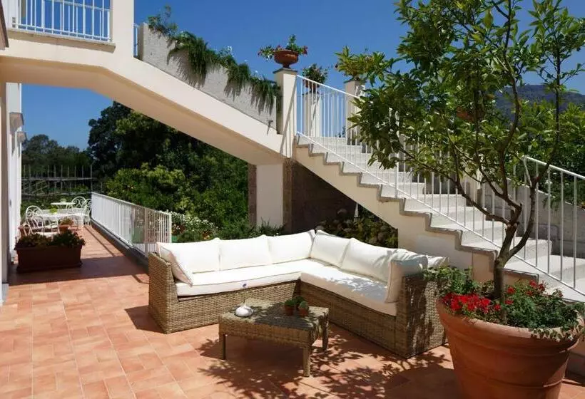 Aamiaismajoitus (B&B) Villa Don Camillo
