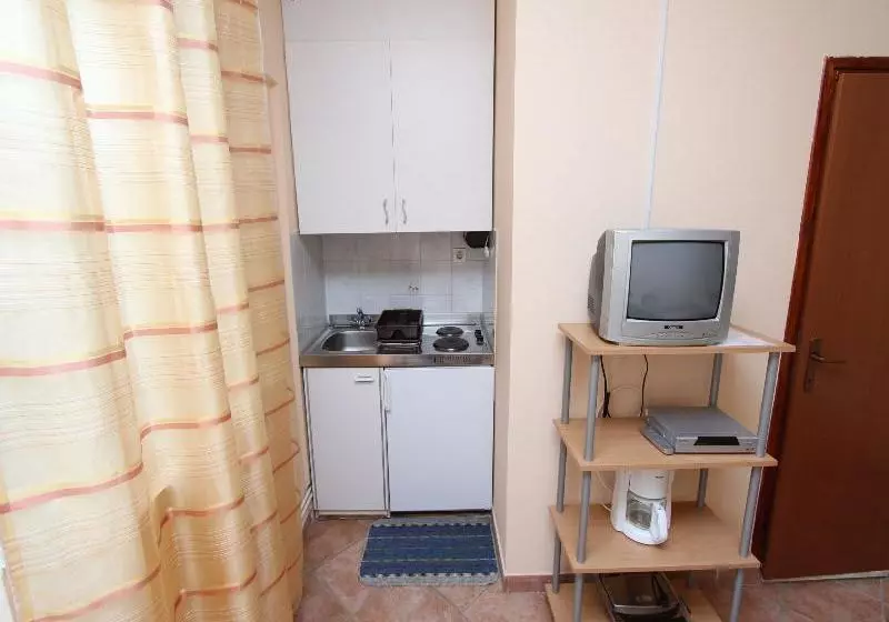 בית מלון כפרי Apartment Divna