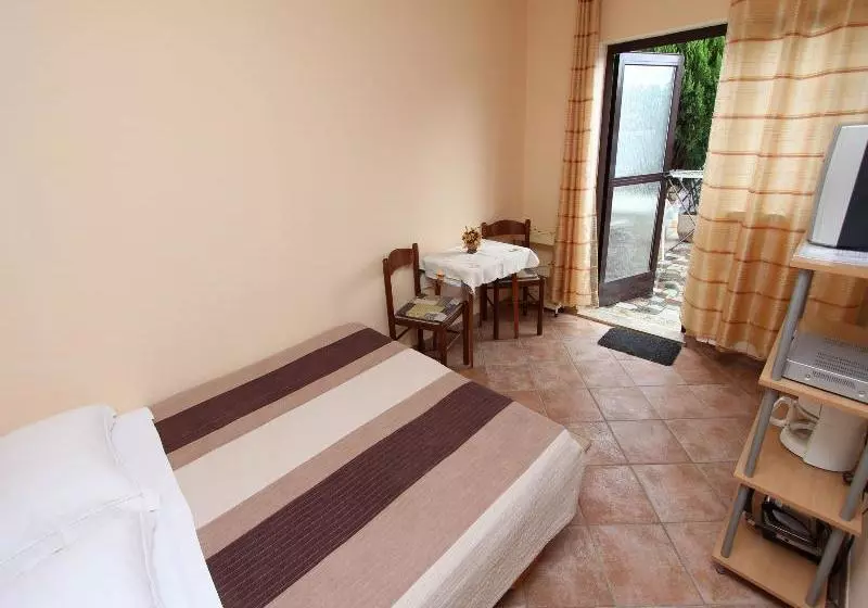 בית מלון כפרי Apartment Divna