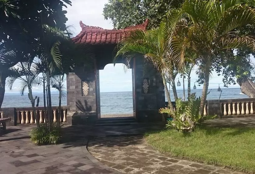 ホテル Batu Bolong Cottages