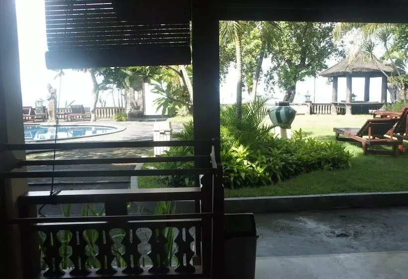 ホテル Batu Bolong Cottages