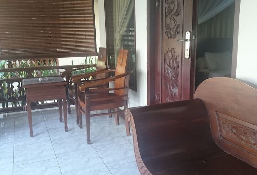 酒店 Batu Bolong Cottages