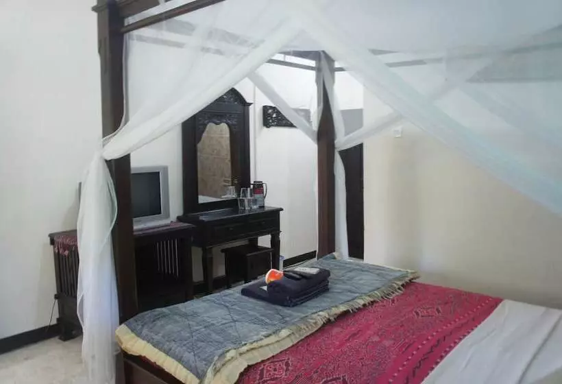 ホテル Batu Bolong Cottages