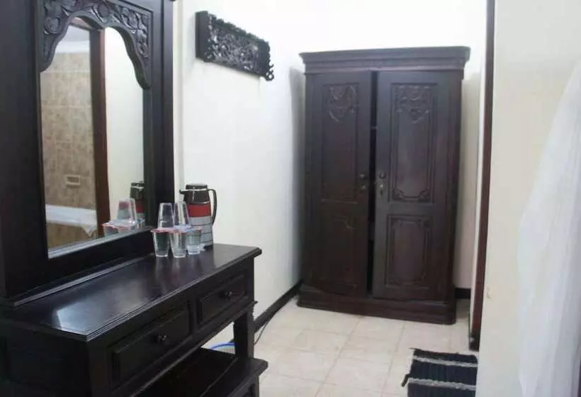 ホテル Batu Bolong Cottages