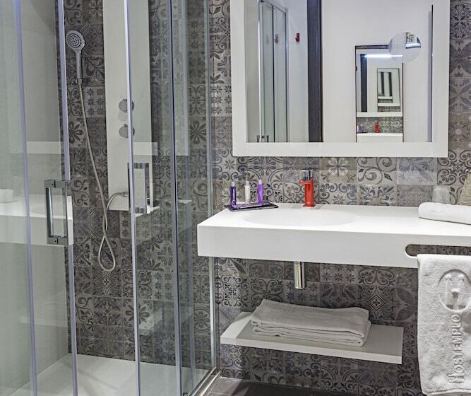 هتل Boutique Hostemplo Sagrada Familia