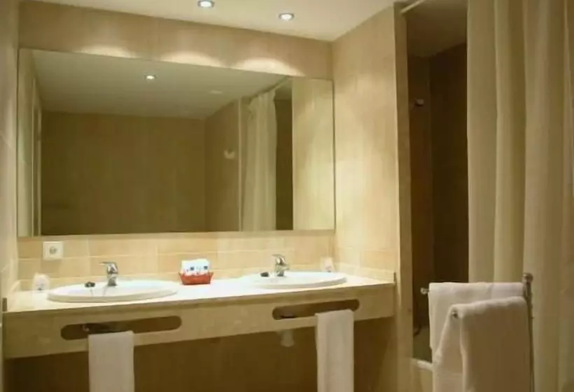 בית מלון כפרי Camping & Bungalows Liguerre De Cinca