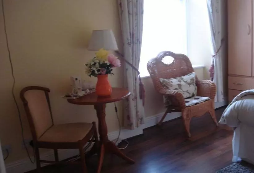 هتل Killerig House