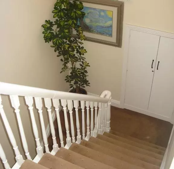 هتل Killerig House