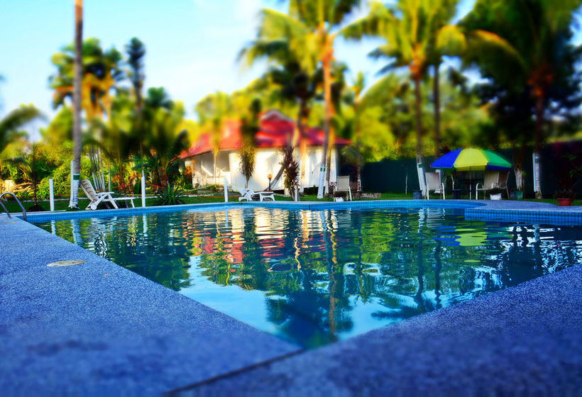 酒店 La Comme Country Resort