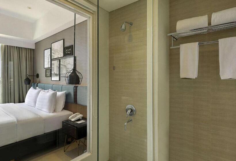 Отель Mercure Bandung Nexa Supratman