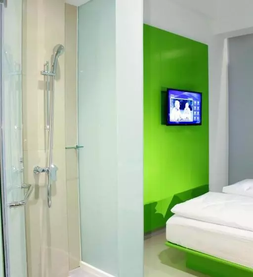 Pop! Hotel Diponegoro