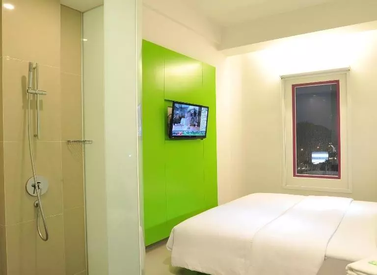 Pop! Hotel Diponegoro