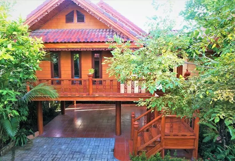 Hotelli Ruenthai Boutique