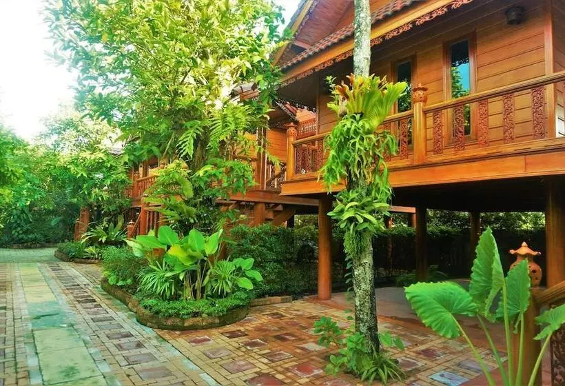 Hotelli Ruenthai Boutique