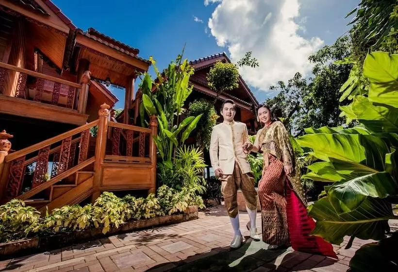 Hotelli Ruenthai Boutique