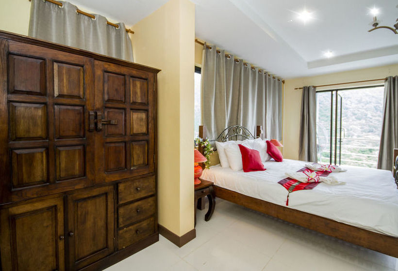 בית מלון כפרי Sky Terrace Lanta Boutique