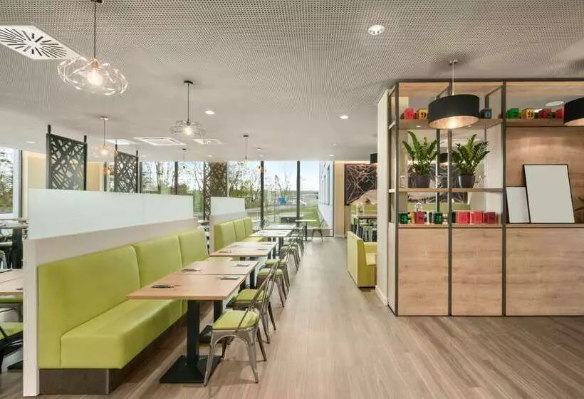 هتل Super 8 By Wyndham Munich City North