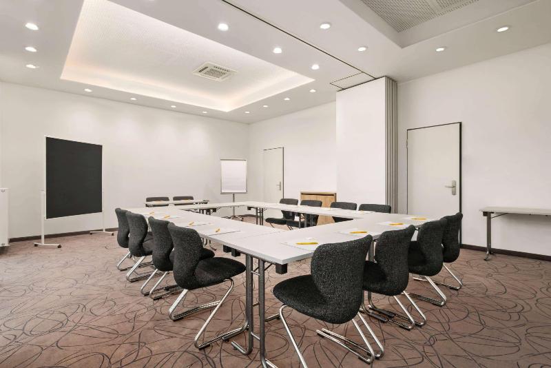 Hotell Super 8 By Wyndham Munich City North