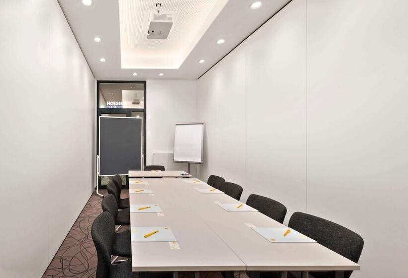 Hotell Super 8 By Wyndham Munich City North