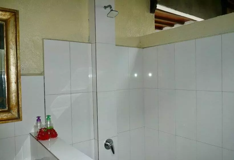 Hotelli Wawa Wewe Ii Villas