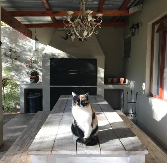 Pane Vivente Garden Cottage