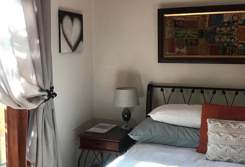 Pane Vivente Garden Cottage