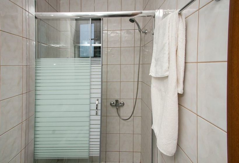 Agarathos Traditional Rooms With Pool