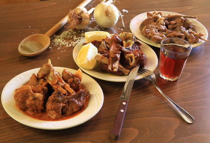 Agarathos Traditional Rooms With Pool